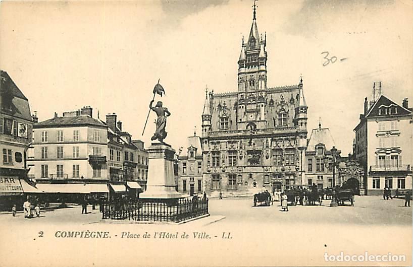 Postkarten: France - 60 - Compi&egrave;gne - Place de l'Hotel de Ville - Anim&eacute;e - CPA - Voir Scans Recto-Verso