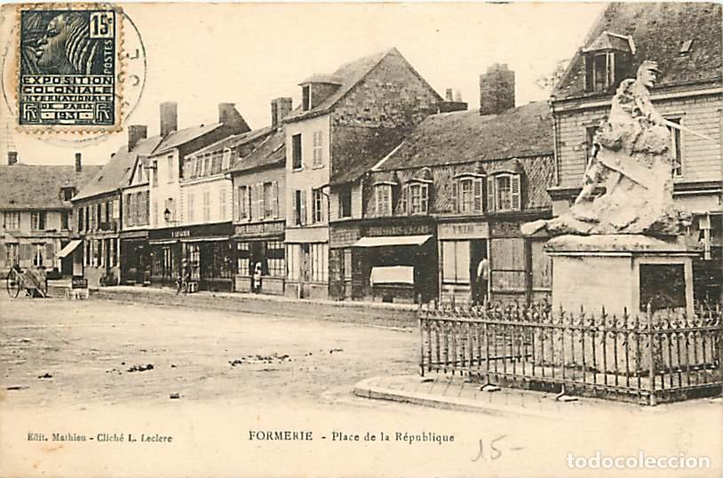 Cartes Postales: France - 60 - Formerie - Place de la R&eacute;publique - CPA - Voir Scans Recto-Verso