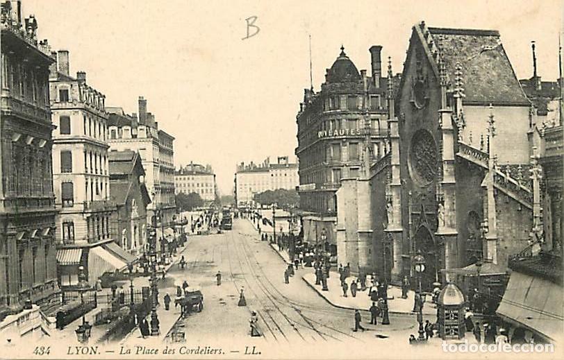 Postkarten: France - 69 - Lyon - La Place des Cordeliers - Anim&eacute;e - Tramway - CPA - Voir Scans Recto-Verso