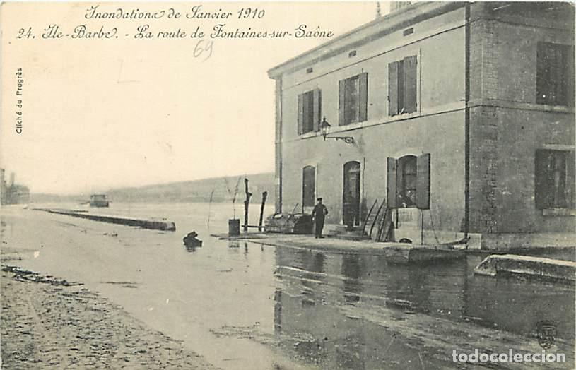 Postkarten: France - 69 - Ile Barbe - Inondations de Janvier 1910 - La Route de Fontaines sur Saone - Anim&eacute;e - C