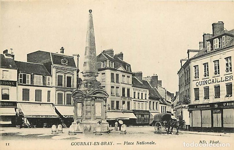 Postais: France - 76 - Gournay en Bray - Place Nationale - Anim&eacute;e - CPA - Voir Scans Recto-Verso