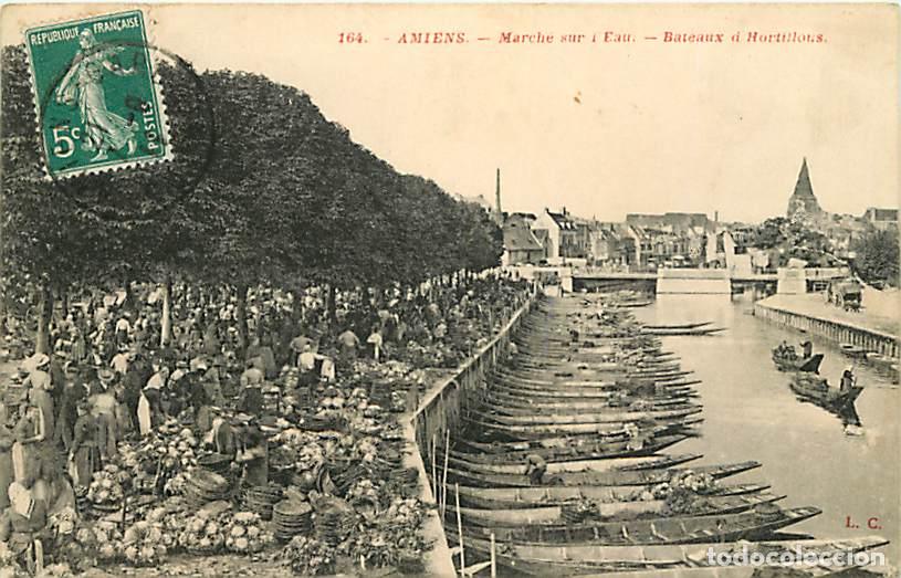 Postales: France - 80 - Amiens - Le March&eacute; sur l'eau - Bateaux d'Hortillons - Anim&eacute;e - Oblit&eacute;ration ronde de 1