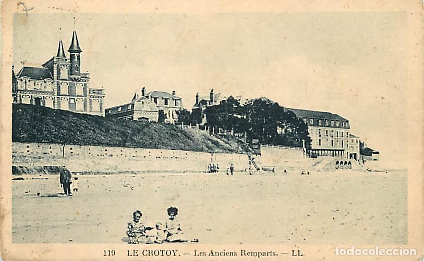 Cartoline: France - 80 - Le Crotoy - Les Anciens Remparts - Anim&eacute;e - Oblit&eacute;ration ronde de 1933 - CPA - Voir Sc