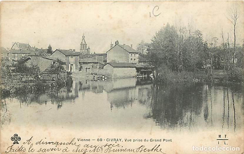 Postais: France - 86 - Civray - Vue prise du Grand Pont - Pr&eacute;curseur - Oblit&eacute;ration ronde de 1904 - CPA - Voi