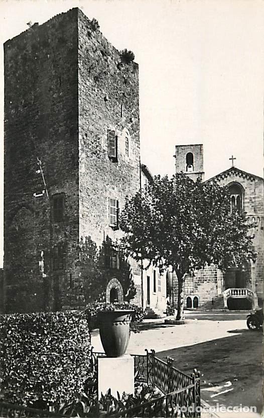Cartes Postales: France - 06 - Grasse - La Cath&eacute;drale et la Tour - Mention Photo v&eacute;ritable - CPSM format CPA - Voir S
