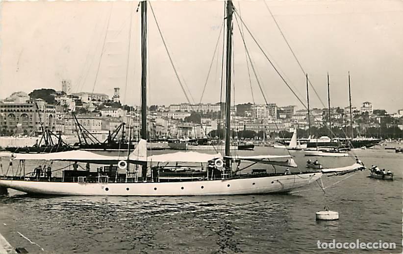 Postales: France - 06 - Cannes - Panorama du Port - Bateaux - Anim&eacute;e - CPSM format CPA - Etat l&eacute;ger pli visibl