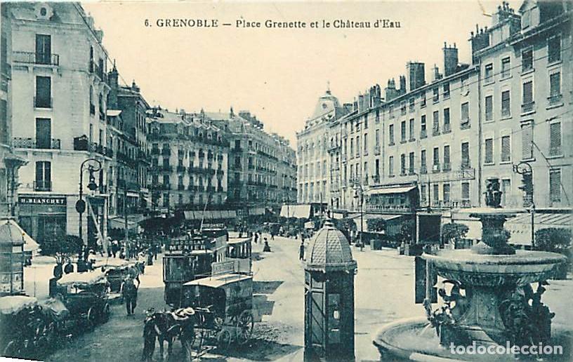 Postcards: France - 38 - Grenoble - Place Grenette et le Ch&acirc;teau d'Eau - Anim&eacute;e - CPA - Voir Scans Recto-Verso