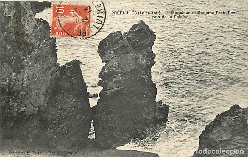 Postais: France - 44 - Pr&eacute;failles - Monsieur et Madame Pr&eacute;failles pris de la Falaise - Correspondance - CPA -