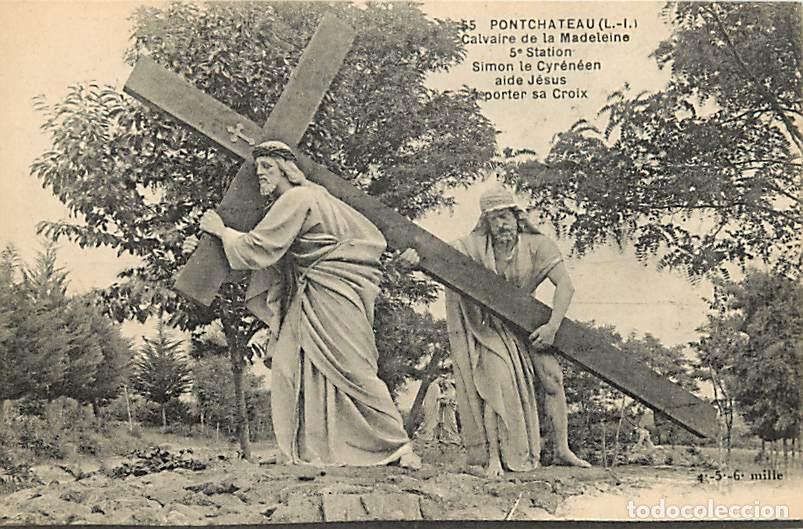 Postcards: France - 44 - Pontchateau - Calvaire de la Madeleine - 5e Station - Simon le Cyr&eacute;n&eacute;en aide J&eacute;sus &agrave; p