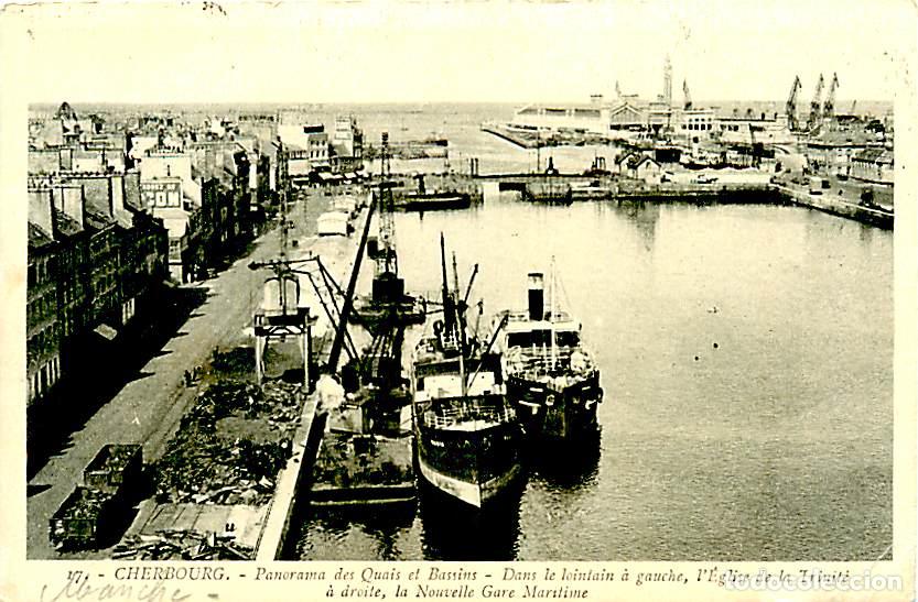 Postcards: France - 50 - Cherbourg - Panorama des Quais et Bassins - Dans le lointain &agrave; gauche l'Eglise de la T