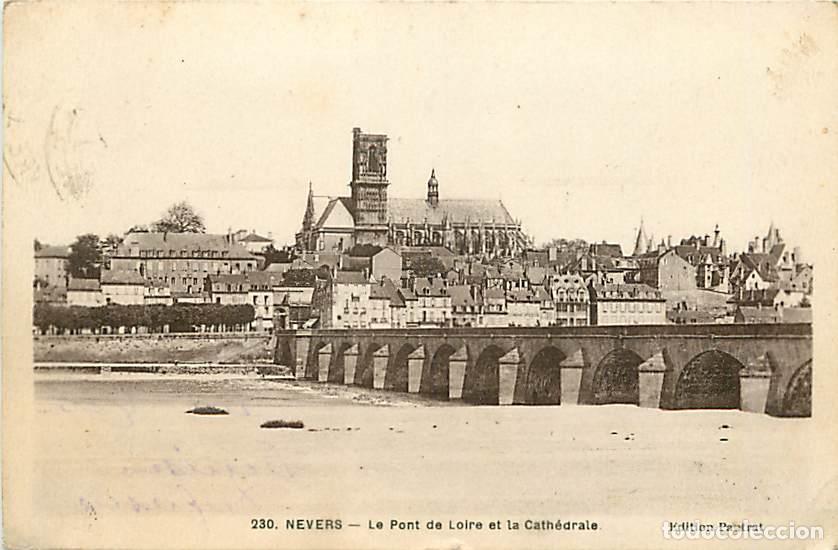 Cartes Postales: France - 58 - Nevers - Le Pont de Loire et la Cath&eacute;drale - CPA - Oblit&eacute;ration ronde de 1950 - Voir S