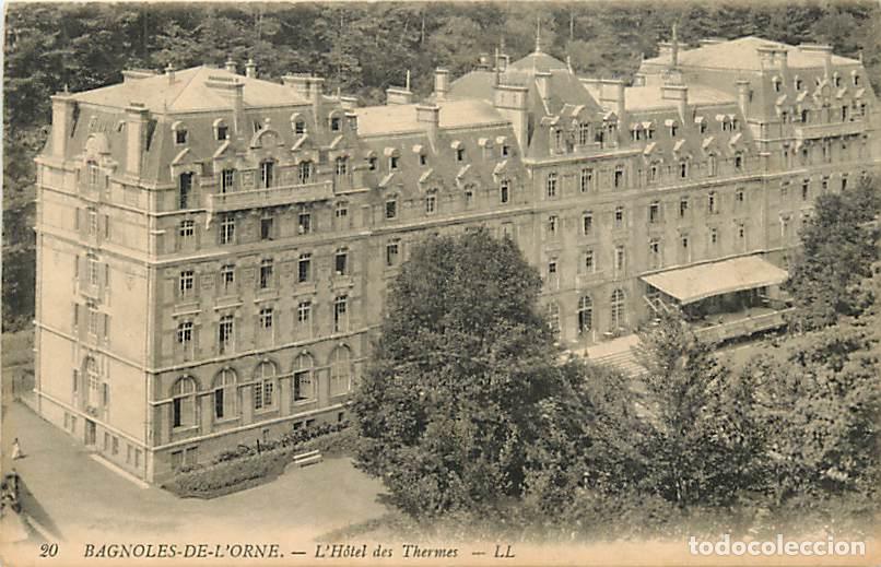 Postales: France - 61 - Bagnoles de l'Orne - L'Hotel des Thermes - Vue a&eacute;rienne - CPA - Voir Scans Recto-Verso