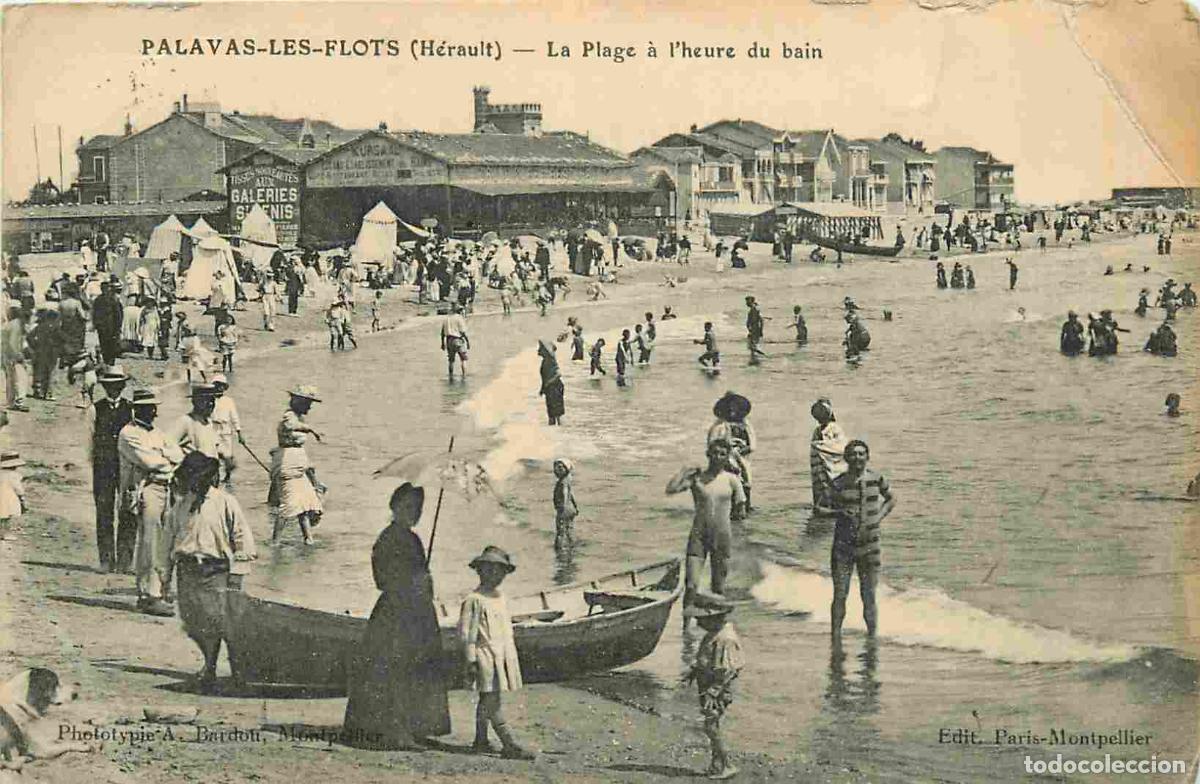 Postkarten: France - 34 - Palavas les Flots - La Plage &agrave; l'heure du bain - Anim&eacute;e - CPA - Etat pli visible - Voi
