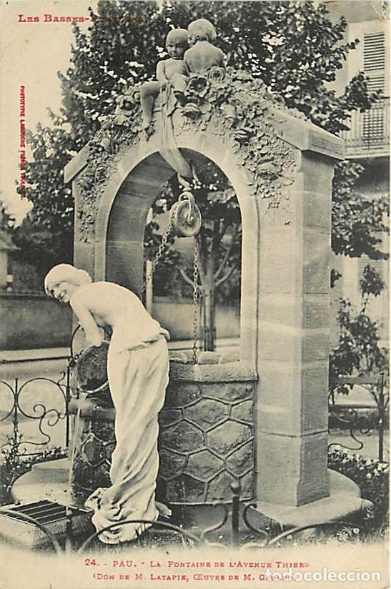 Postais: France - 64 - Pau - La Fontaine de l'Avenue de Thiers - CPA - Oblit&eacute;ration ronde de 1916 - Voir Scan
