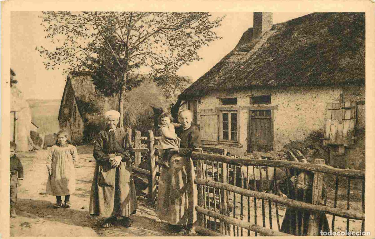 Postais: France - 71 - Saone et Loire - En Morvan - Chaumi&egrave;re morvandelle - Anim&eacute;e - Folklore - Sc&egrave;ne et Type