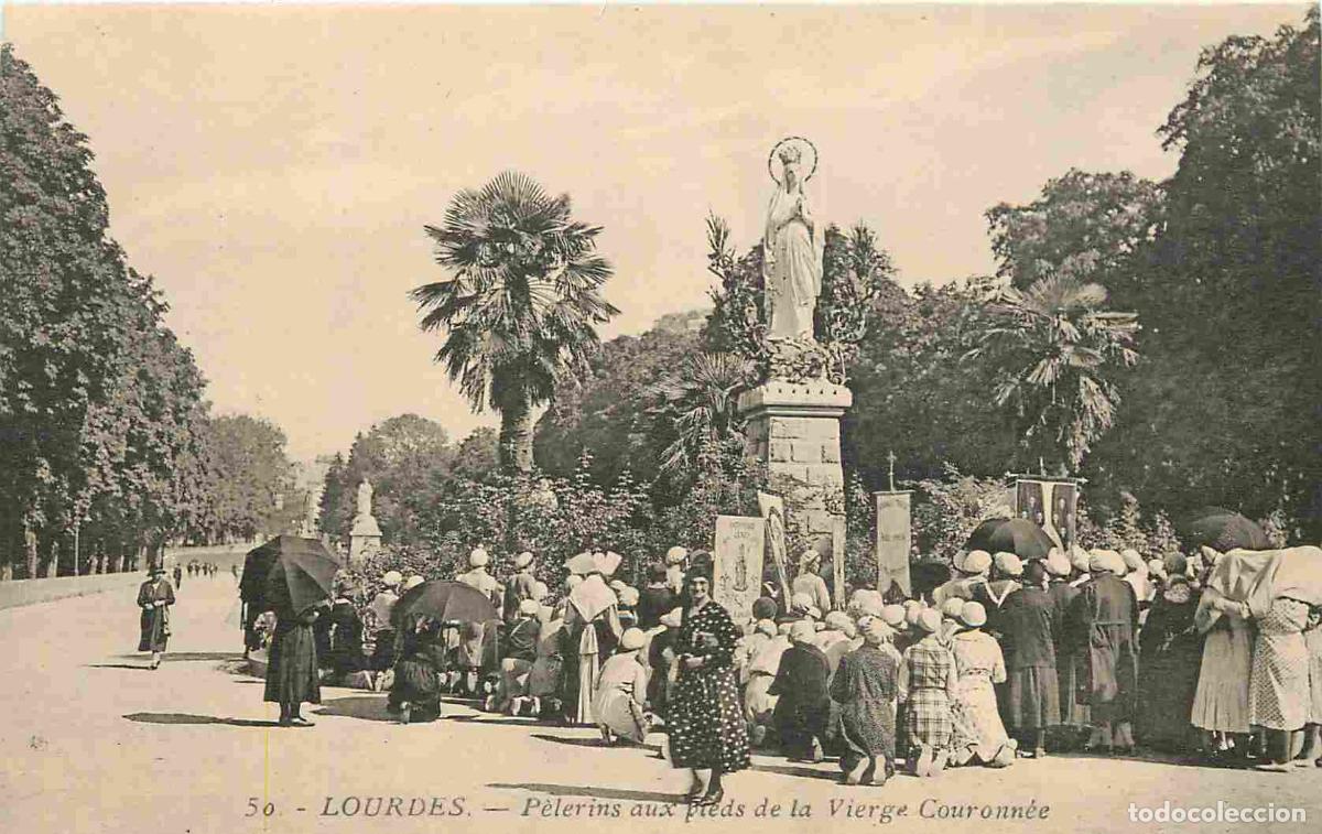 Cartes Postales: France - 65 - Lourdes - P&egrave;lerins aux pieds de la Vierge Couronn&eacute;e - Anim&eacute;e - CPA - Voir Scans Recto-