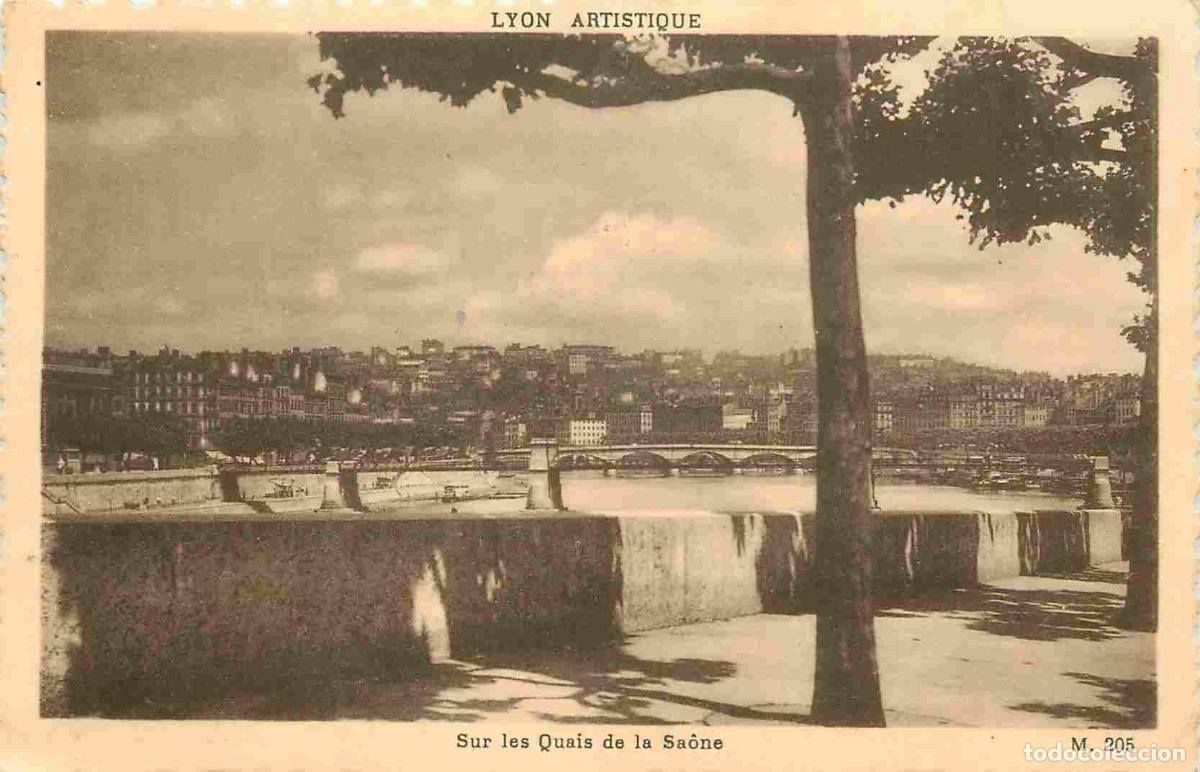 Postcards: France - 69 - Lyon - Sur les Quais de la Sa&ocirc;ne - Carte Dentel&eacute;e - CPA - Oblit&eacute;ration ronde de 1930 -