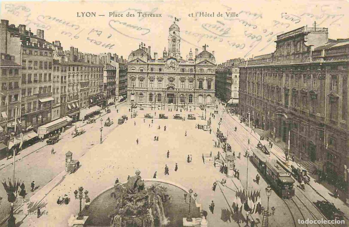 Postcards: France - 69 - Lyon - Place des Terreaux - Hotel de Ville - Tramway - Correspondance - CPA - Voyag&eacute;e