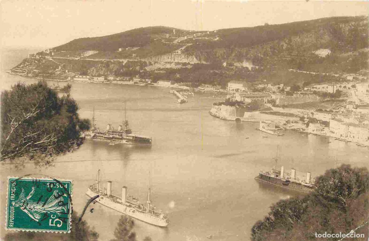 Postais: France - 69 - Villefranche - L'Escadre - CPA - Etat pli visible - Voir Scans Recto-Verso