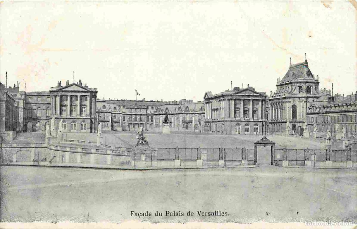 Postkarten: France - 78 - Versailles - Ch&acirc;teau de Versailles - Fa&ccedil;ade du Palais - CPA - Etat l&eacute;ger pli visible -