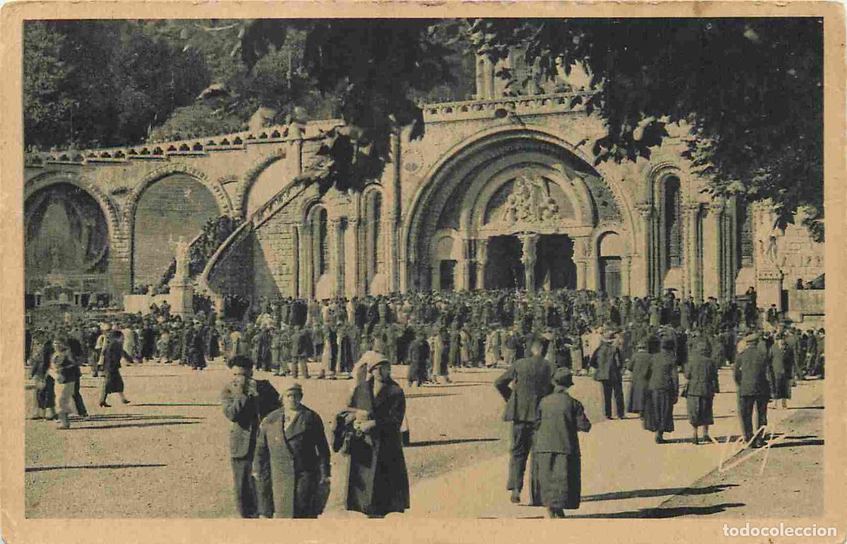 Cartoline: France - 65 - Lourdes - Entr&eacute;e du Rosaire - Anim&eacute;e - CPA - Oblit&eacute;ration ronde de 1937 - Voir Scans R
