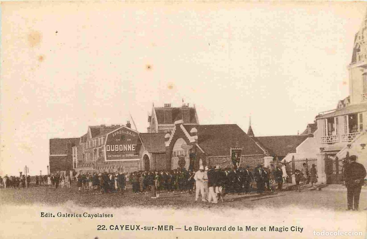 Postcards: France - 80 - Cayeux sur Mer - Le Boulevard de la Mer et Magic City - Anim&eacute;e - Musique - &eacute;tendard -