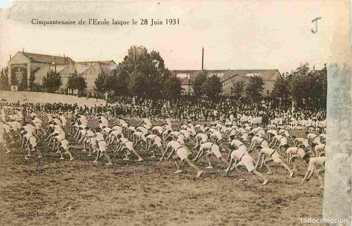 Cartes Postales: France - 71 - Chalon sur Saone - Cinquantenaire de l'Ecole la&iuml;que le 28 Juin 1931 - Anim&eacute;e - Gymnast