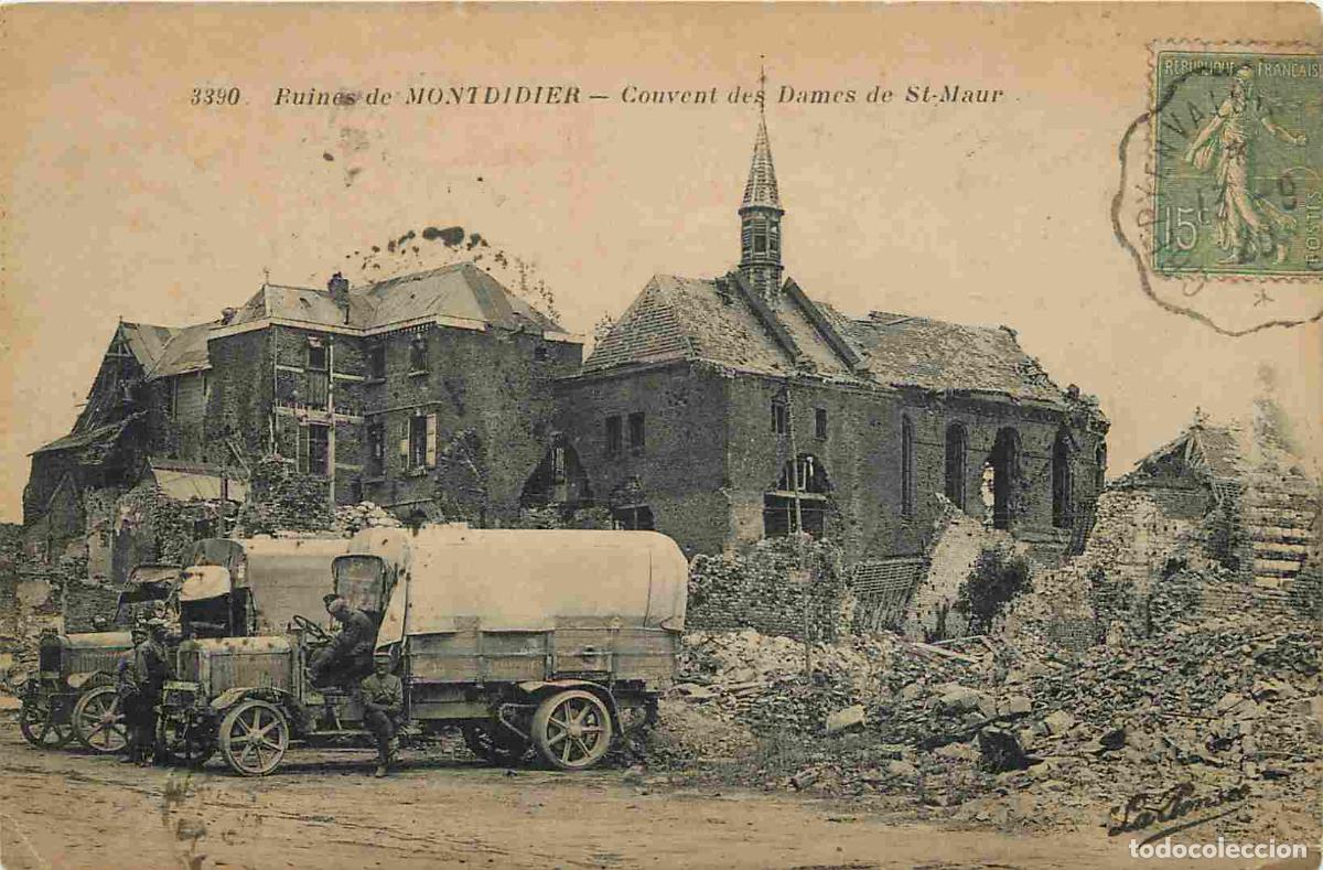 Cartoline: France - 80 - Montdidier - Ruines Couvent ddes Dames de St-Maur - Anim&eacute;e - Automobiles - Camions - M