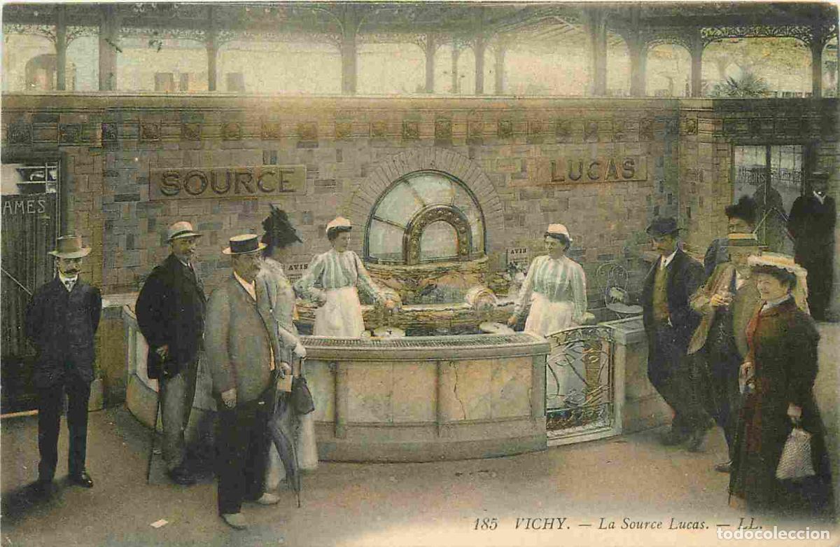 Postales: France - 03 - Vichy - Source Lucas - Anim&eacute;e - Coloris&eacute;e - CPA - Oblit&eacute;ration ronde de 1911 - Voir Sc