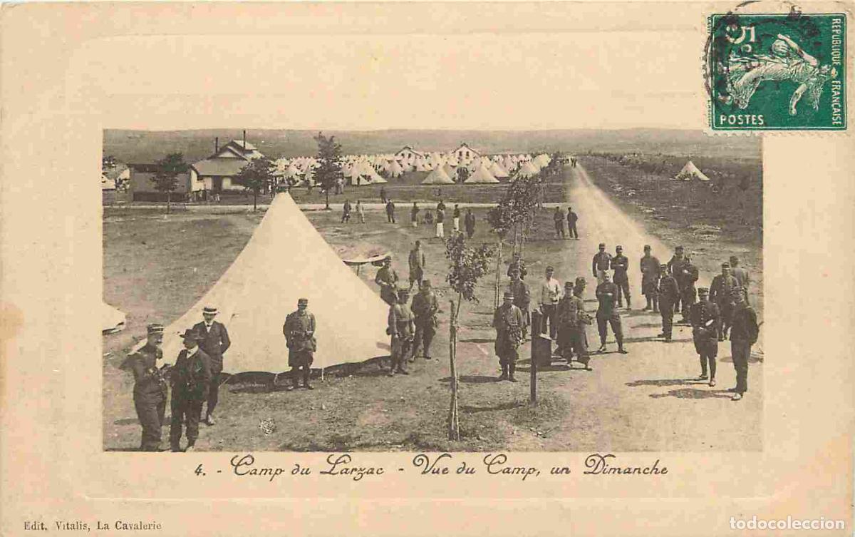 Postales: France - 12 - La Cavalerie - Camp du Larzac - Vue du Camp un Dimanche - Anim&eacute;e - Militaria - CPA - O
