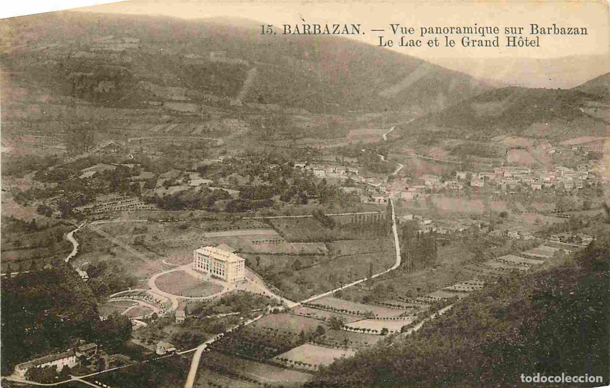 Postkarten: France - 31 - Barbazan - Vue panoramique sur Barbazan - Le Lac et le Grand H&ocirc;tel - Vue a&eacute;rienne - CP