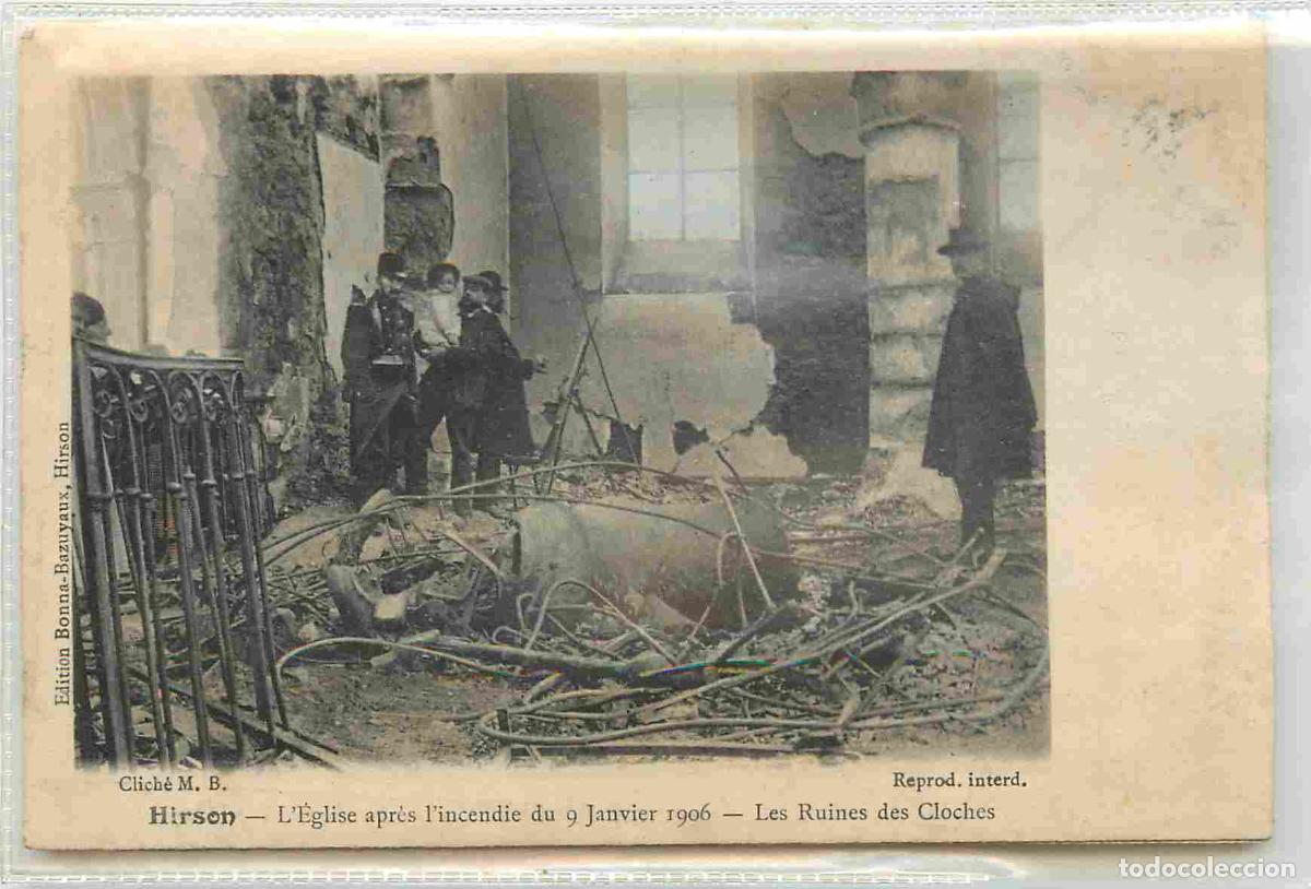 Cartes Postales: France - 02 - Hirson - L'Eglise apr&egrave;s l'incendie du 9 Janvier 1906 - Les Ruines des Cloches - Anim&eacute;e