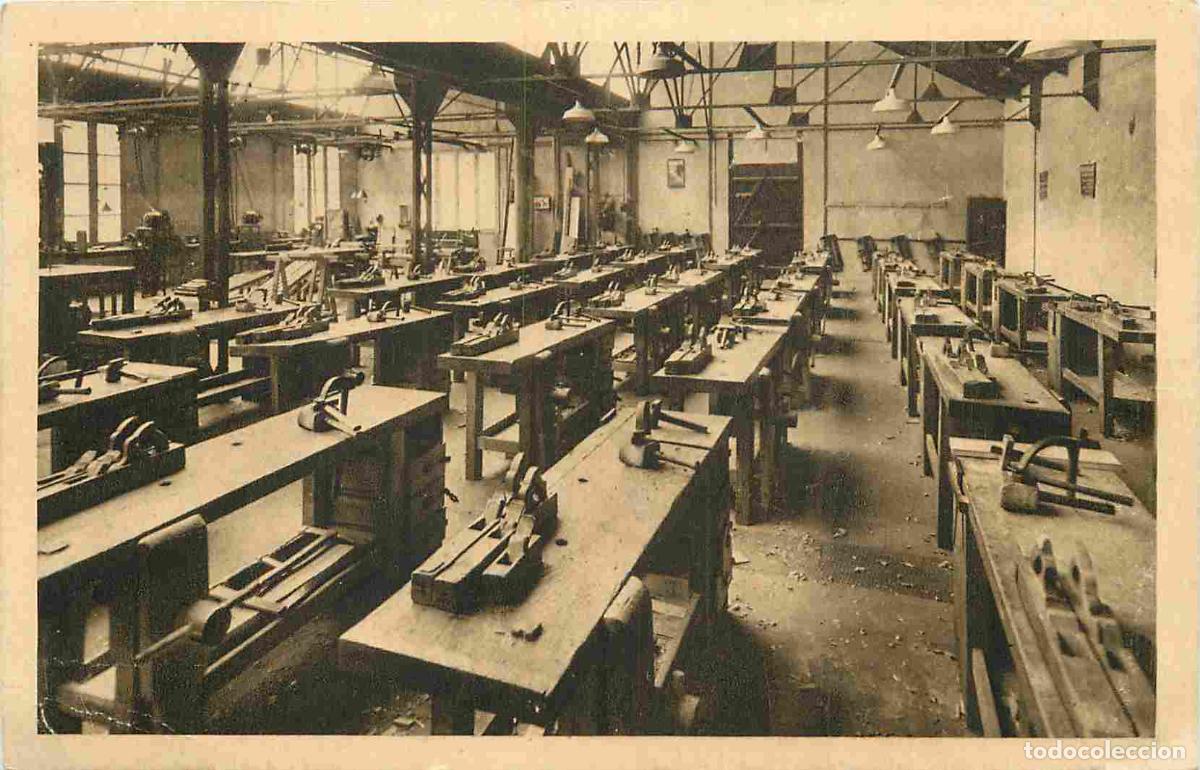 Postcards: France - 18 - Bourges - Ecole Pratique de Commerce et d'industrie - CPA - Voir Scans Recto-Verso