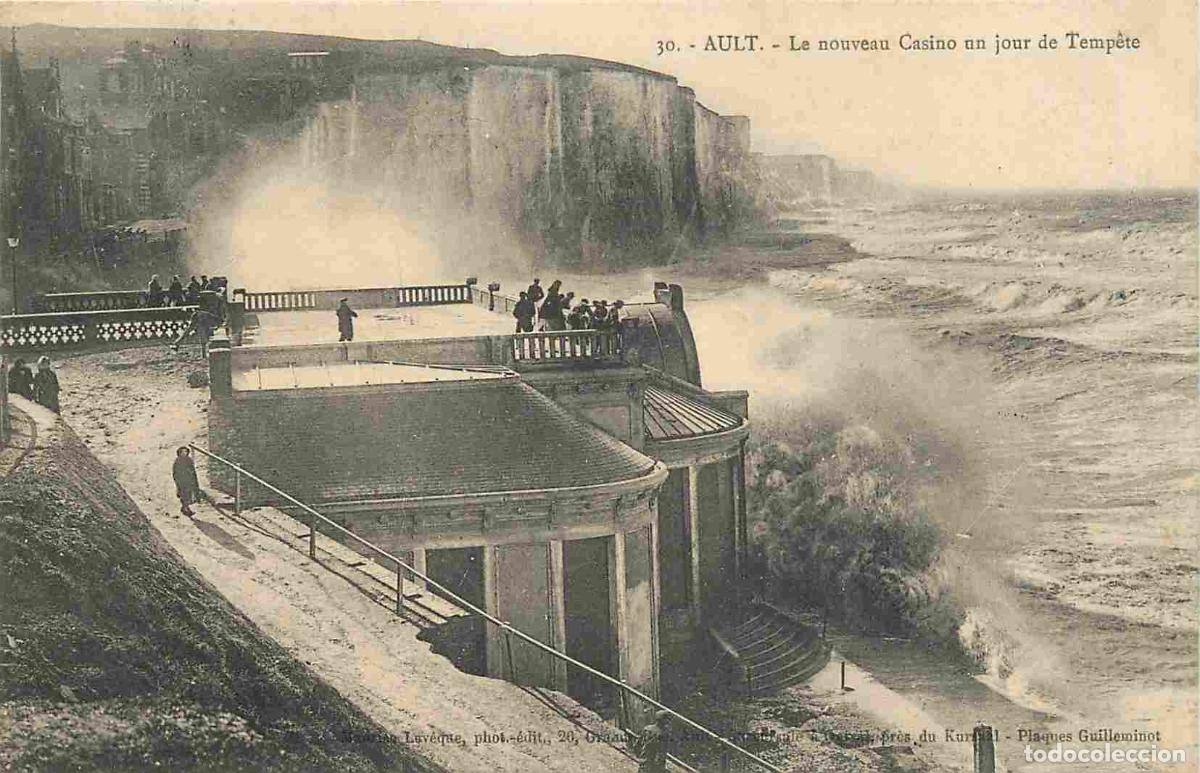 Postales: France - 80 - Ault - Le nouveau Casino un jour de Temp&ecirc;te - Anim&eacute;e - CPA - Oblit&eacute;ration ronde de 191