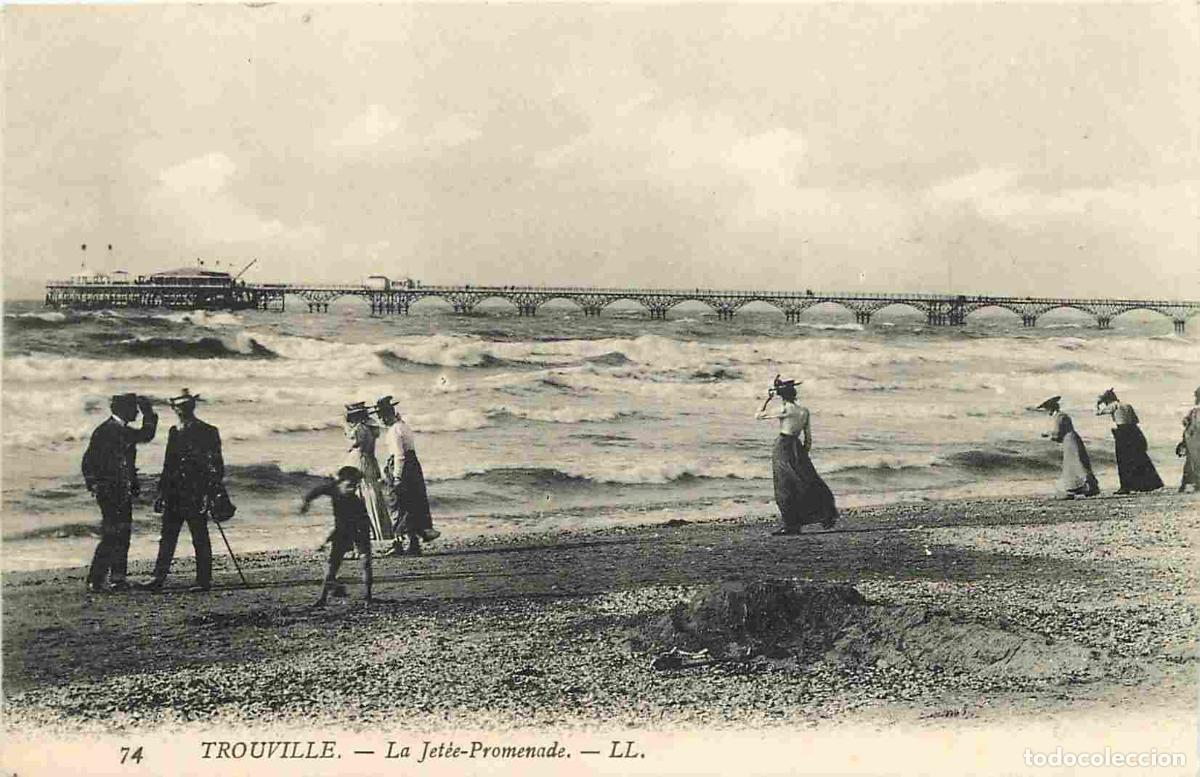 Cartes Postales: France - 14 - Trouville - La Plage et la Jet&eacute;e Promenade - Anim&eacute;e - Sc&egrave;nes de Plage - CPA - Voir Sca
