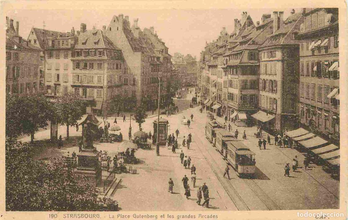 Cartes Postales: France - 67 - Strasbourg - La Place Gutenberg et les grandes Arcades - Anim&eacute;e - Tramway - CPA - Voir