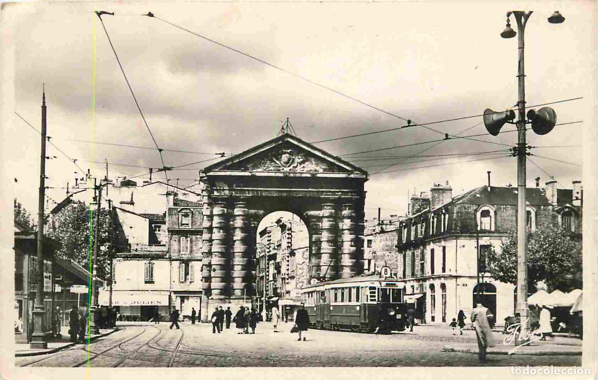 Cartes Postales: France - 33 - Bordeaux - Place de la Victoire - Anim&eacute;e - Tramway - Correspondance - CPSM format CPA