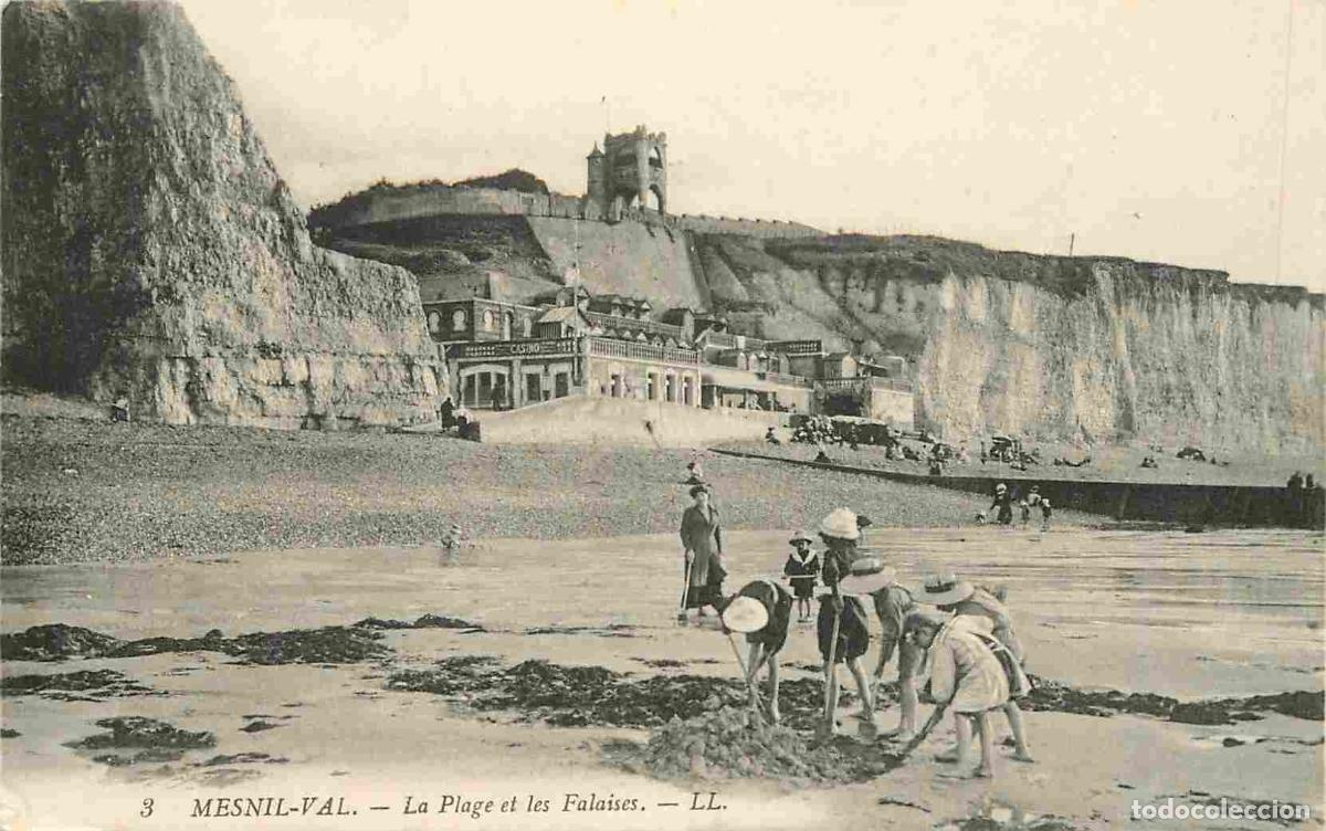 Postcards: France - 76 - Mesnil Val - La Plage et les Falaises - Anim&eacute;e - Sc&egrave;nes de Plage - Enfants - CPA - Voi
