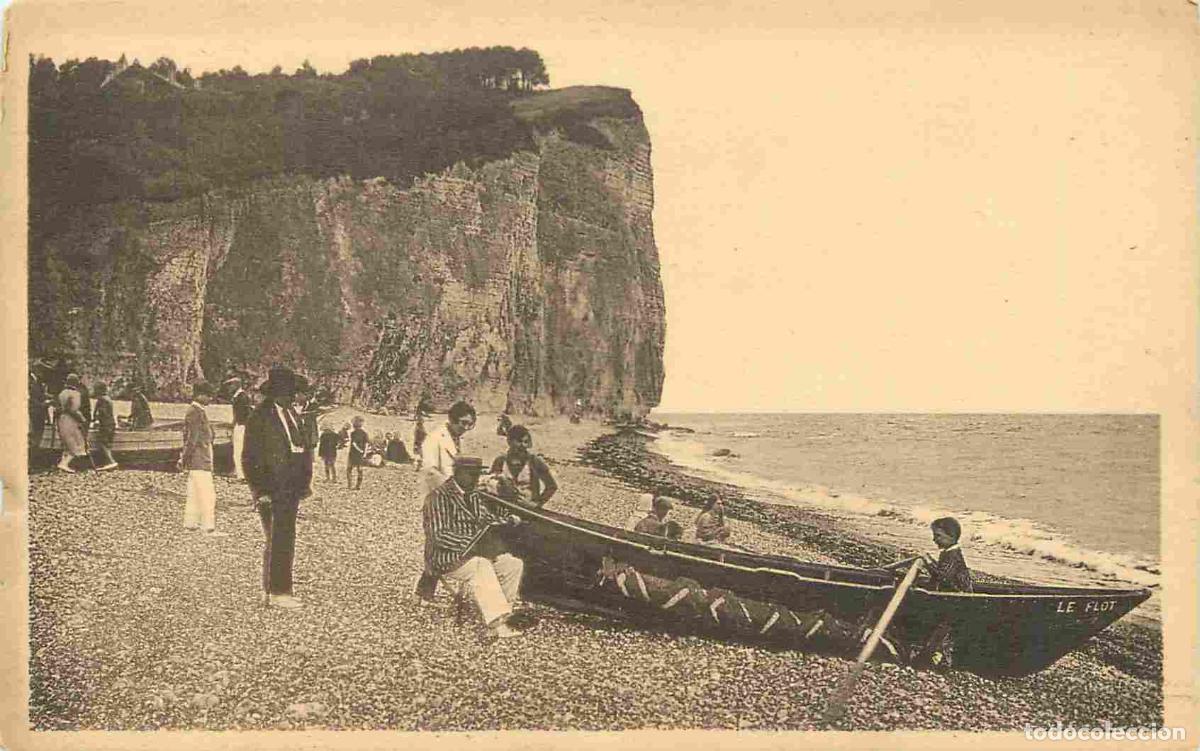 Postcards: France - 80 - Saint Pierre en Port - Falaises d'Aval et la Plage - Anim&eacute;e - Sc&egrave;nes de Plage - CPA -