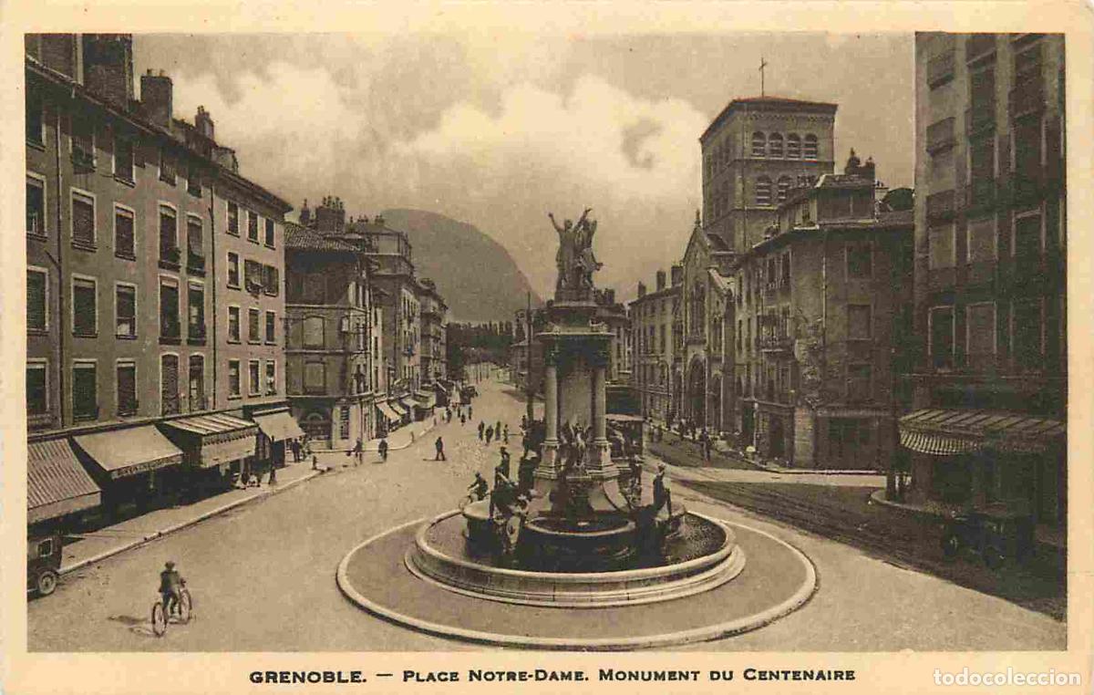Cartes Postales: France - 38 - Grenoble - Place Notre Dame - Monument du Centenaire - Anim&eacute;e - CPA - Voir Scans Recto