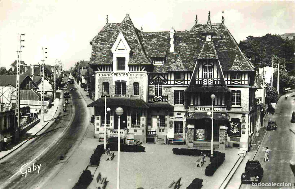 Postcards: France - 14 - Blonville sur Mer - Hotel des PTT et Route de Deauville - Hotel de Ville - Automobiles