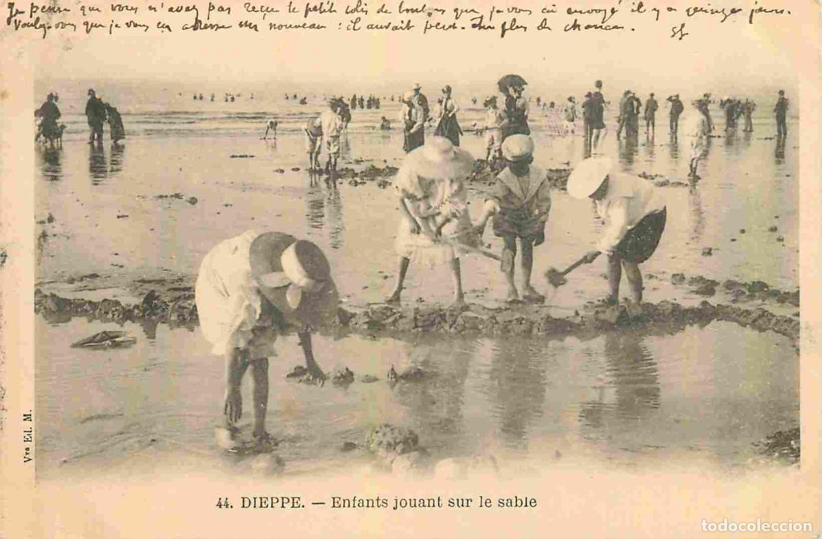 Postales: France - 76 - Dieppe - Enfants jouant sur le sable - Anim&eacute;e - Sc&egrave;nes de Plage - Pr&eacute;curseur - CPA - O