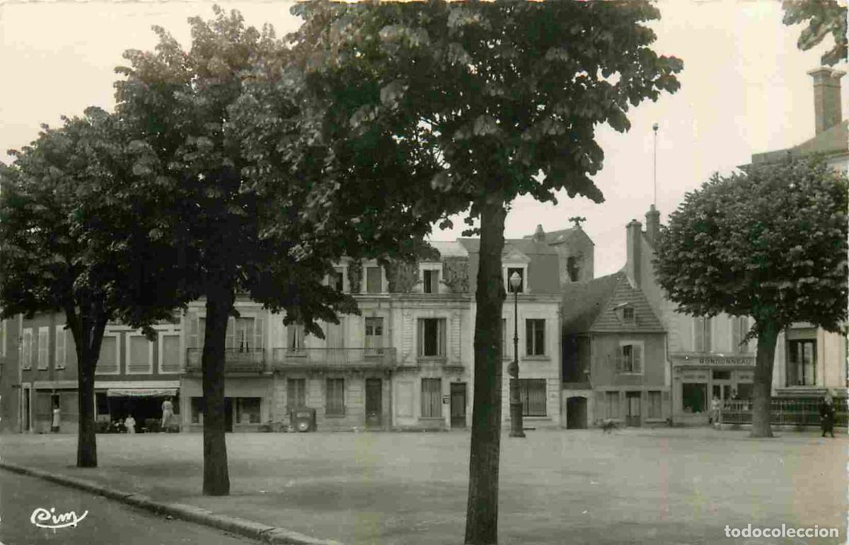 Postcards: France - 58 - Cosne Cours sur Loire - Quai Jules Moineau - Mention Photographie V&eacute;ritable - Carte De