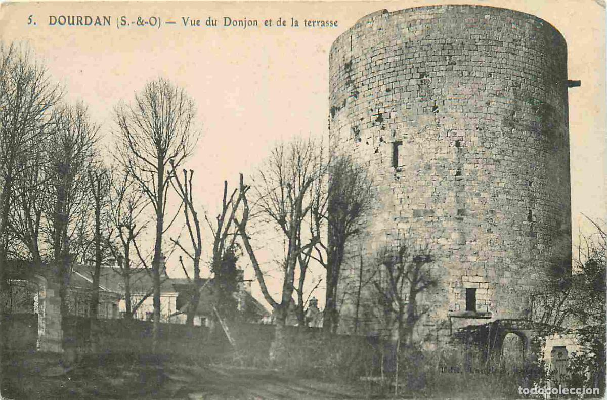Postcards: France - 91 - Dourdan - Vue du Donjon et de la terrasse - CPA - Voir Scans Recto-Verso