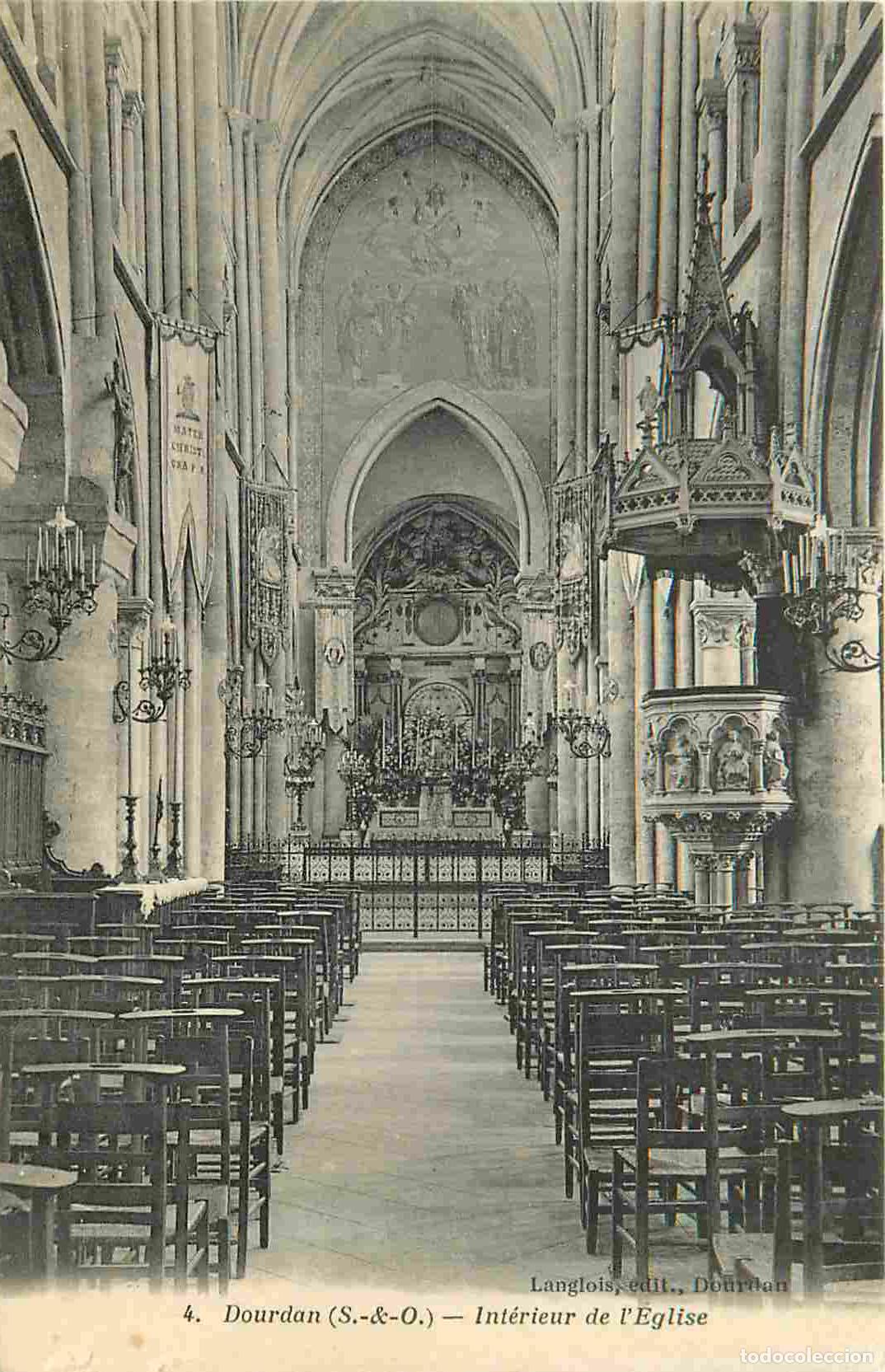 Postcards: France - 91 - Dourdan - int&eacute;rieur de l'Eglise - DOUBLON - CPA - Voir Scans Recto-Verso