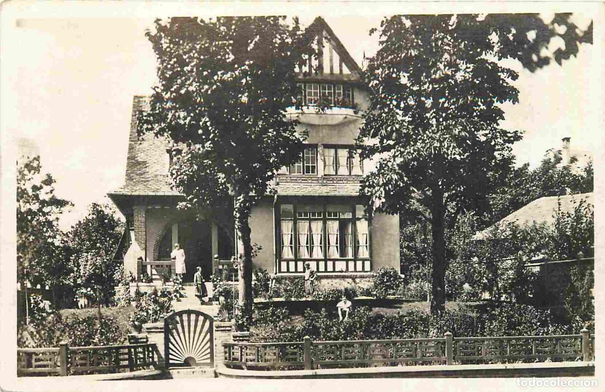 Postcards: France - 92 - Suresnes - Une Villa - Carte Photo - CPA - Voir Scans Recto-Verso