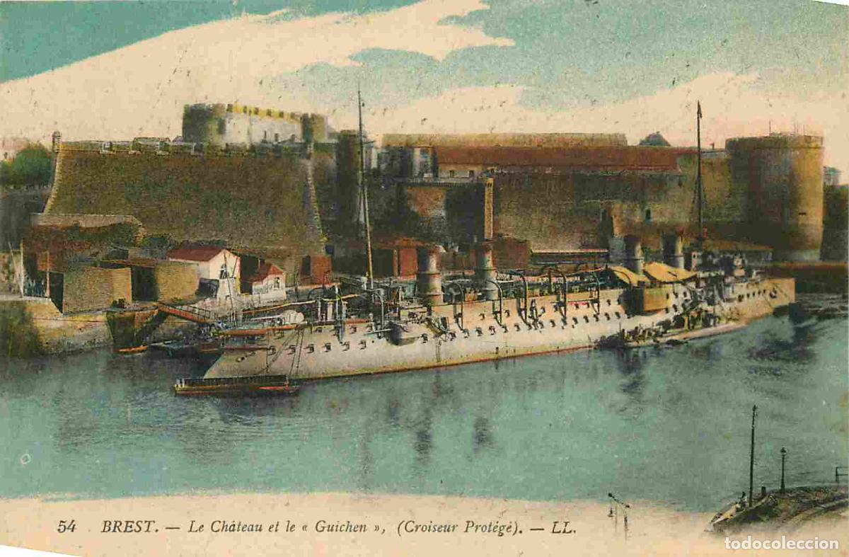 Postais: France - 29 - Brest - Le Ch&acirc;teau et le Croiseur prot&eacute;g&eacute; Le Guichen - Coloris&eacute;e - CPA - Voyag&eacute;e en 19