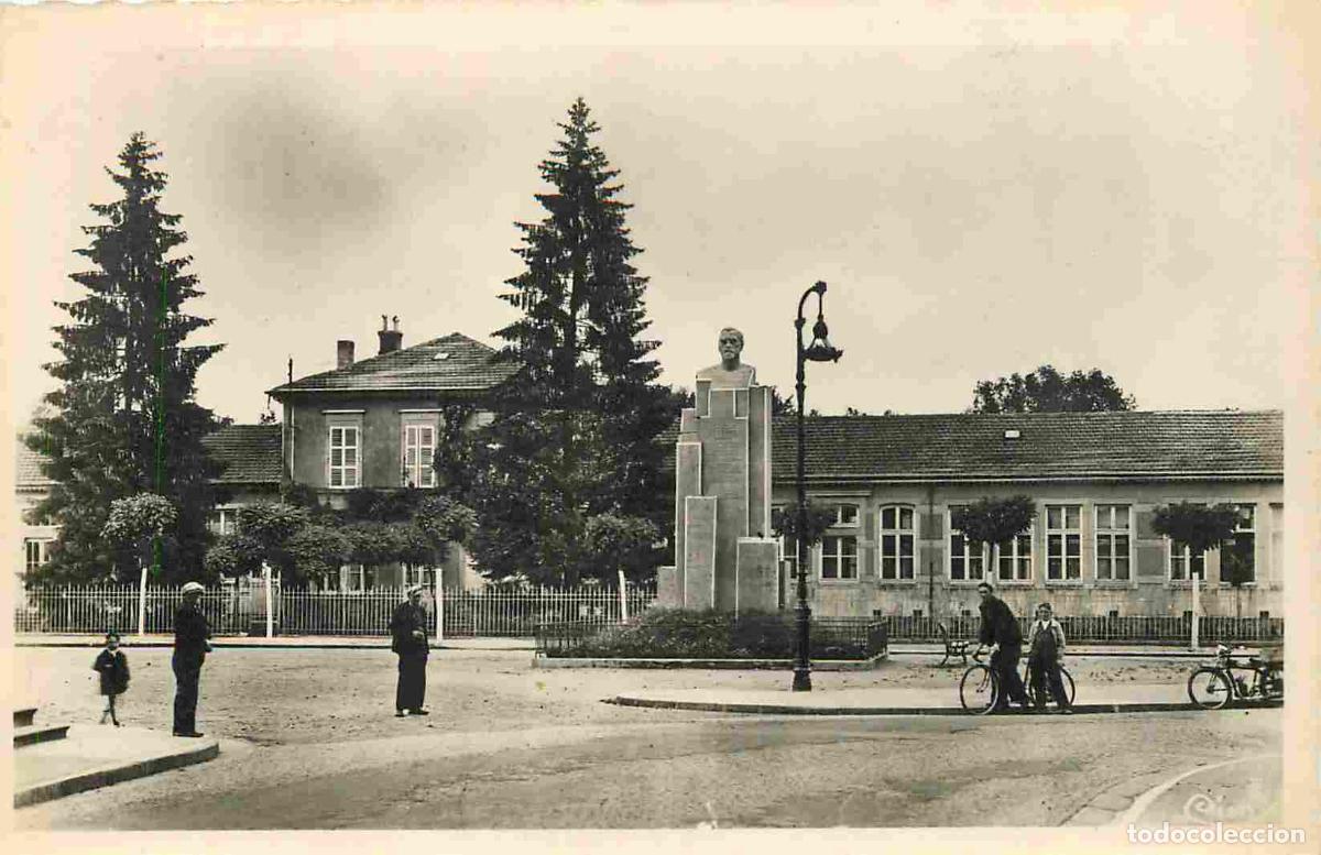 Cartes Postales: France - 88 - Thaon les Vosges - Monument Armand Lederlin - Carte Dentel&eacute;e - CPSM format CPA - Voir