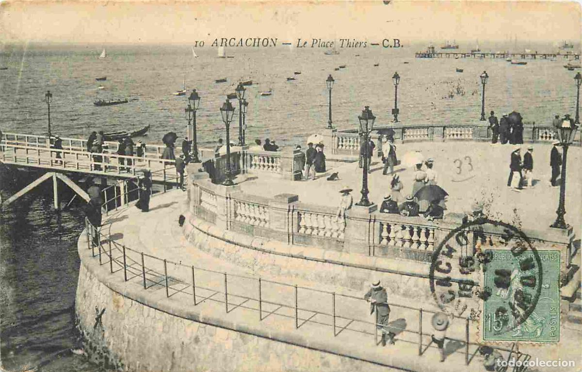 Cartoline: France - 33 - Arcachon - La Place Thiers - Anim&eacute;e - CPA - Oblit&eacute;ration de 1921 - Voir Scans Recto-Ve