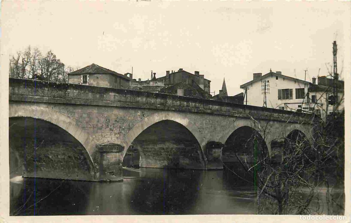 Postais: France - 24 - Mussidan - Pont sur l'Isle - Carte Dentel&eacute;e - CPSM format CPA - Oblit&eacute;ration de 1953 -